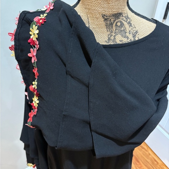 Umgee Tops - ▪️UMGEE Floral Sleeve Blouse